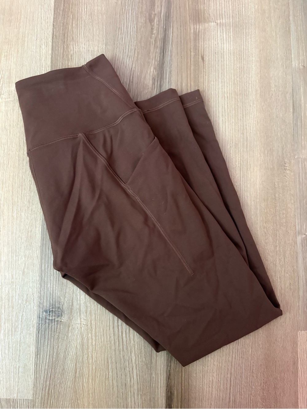 Lululemon Wunder Train w/ Pockets 25”, Size 6, Color: Java